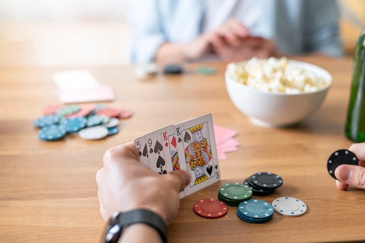 Kartu komunitas dan tangan pemain dalam Texas Hold'em Bonus